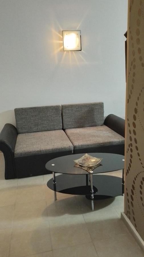 2 Studio Budapest Luaran gambar
