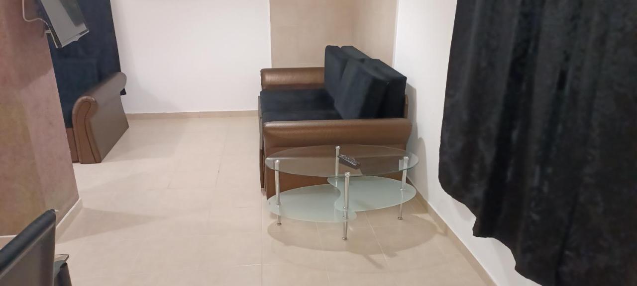 2 Studio Budapest Luaran gambar
