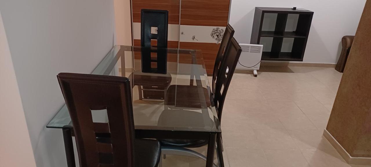 2 Studio Budapest Luaran gambar