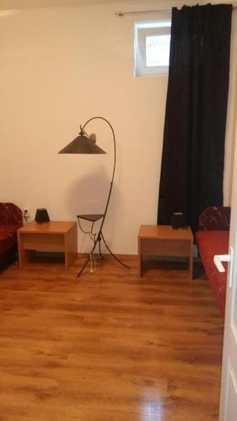 2 Studio Budapest Luaran gambar